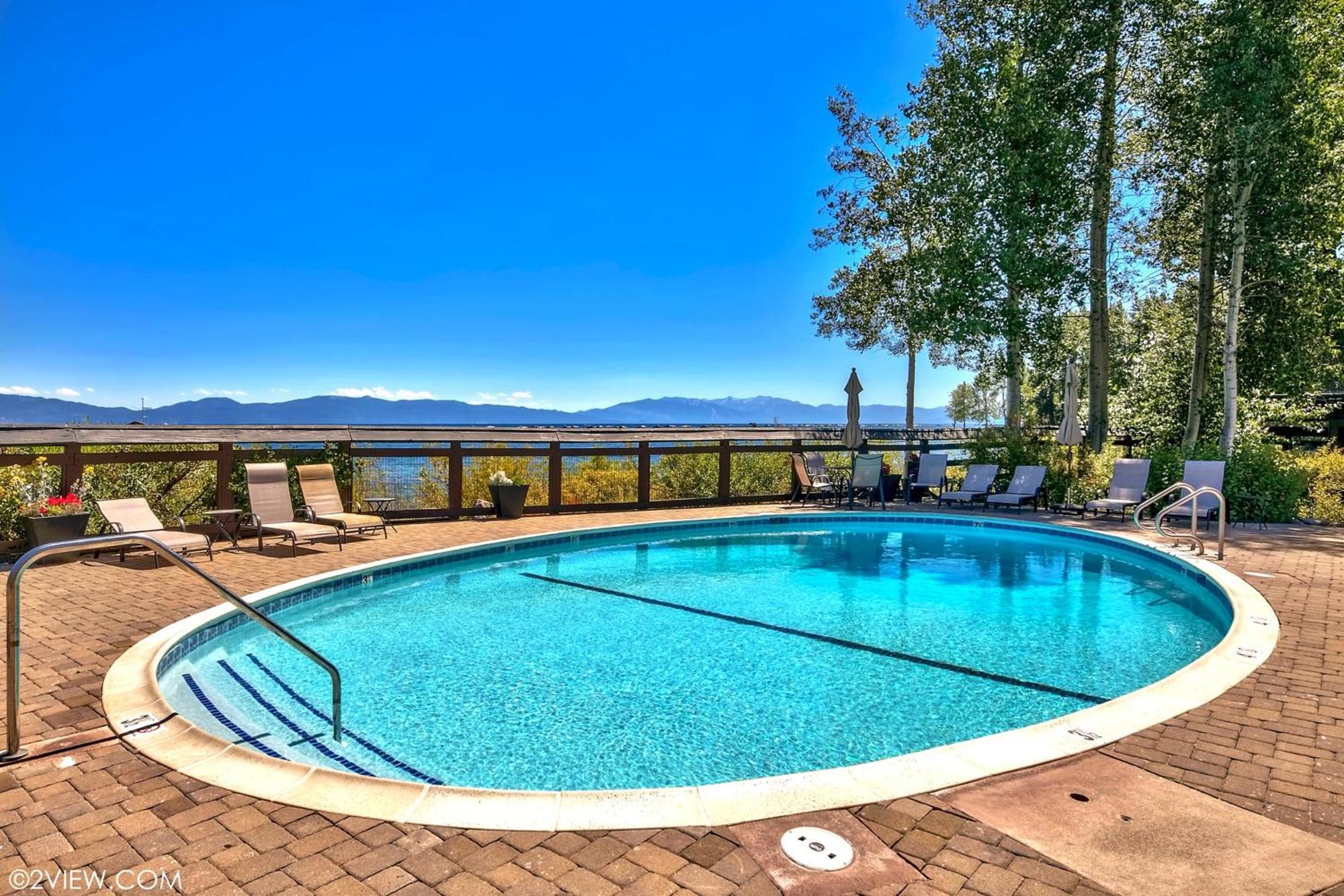 Beautiful Remodeled In Tahoe Holiday home *