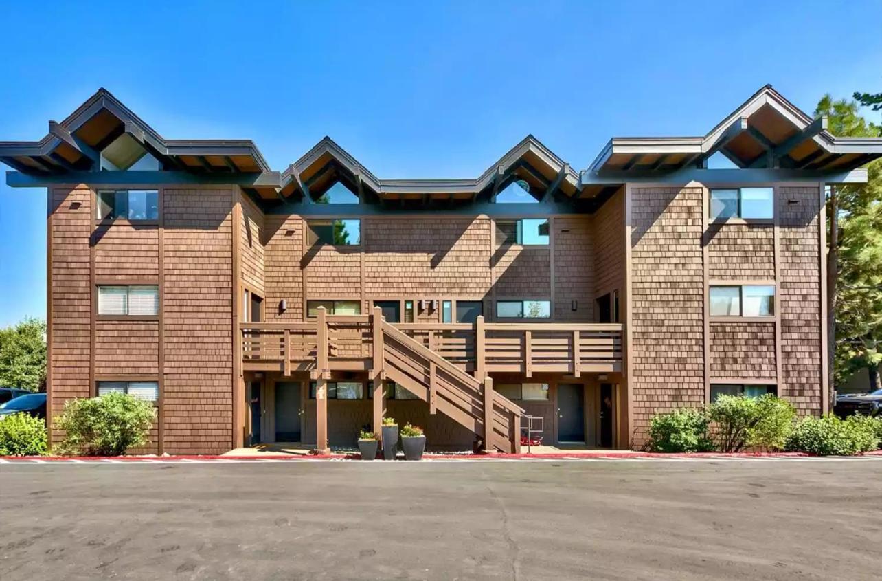 Beautiful Remodeled In Tahoe Holiday home Tahoe City